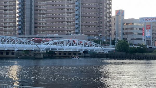 【事故】大阪府豊中市神州町神崎川での飛び込み事件！新三国橋はパトカー・消防車で大渋滞！